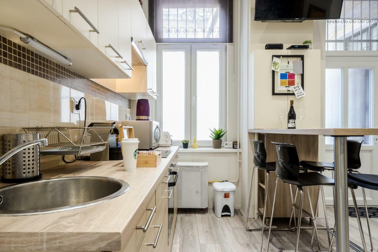 A9 Houseleek Astoria Apartment Budapest Exterior photo